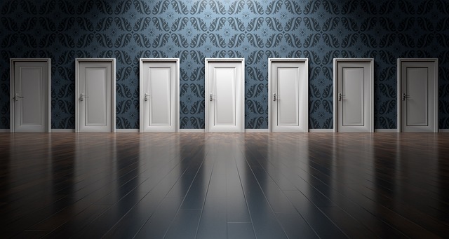 Co oprócz naszych własnych decyzji ma wpływ na nasze życie? Co oprócz naszych własnych decyzji ma wpływ na nasze życie?