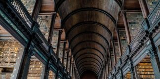 Ile jest w Polsce uczelni wyższych?